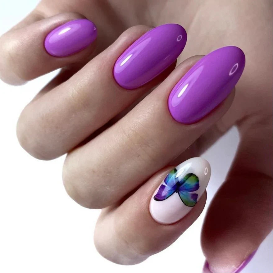 Luxio - Attraction Gel Polish, 15ml
