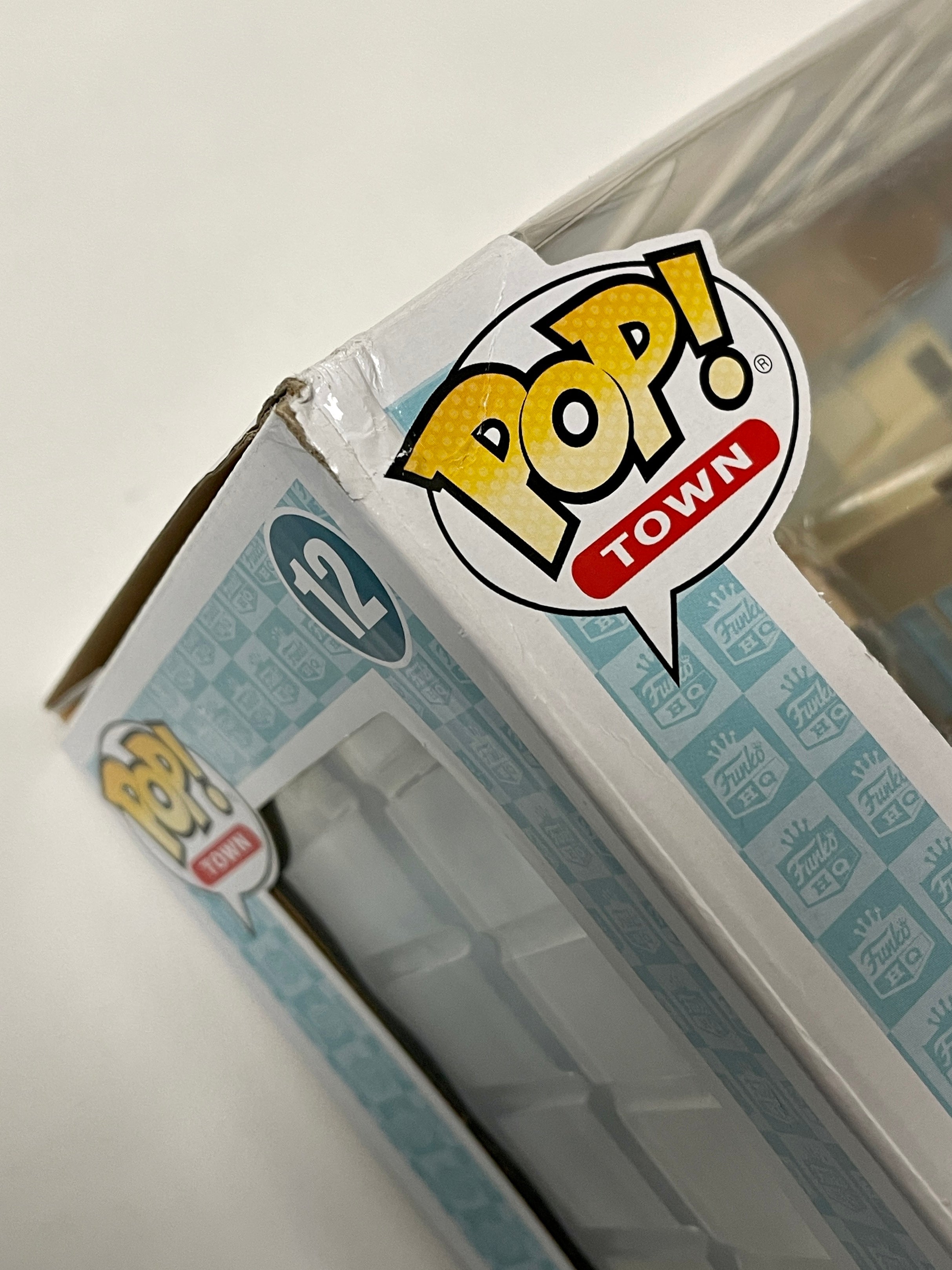 Funko Pop! Town Freddy Funko with Headquarters HQ #12 ECCC 2020 Spring Con Exclusive Box Dmg