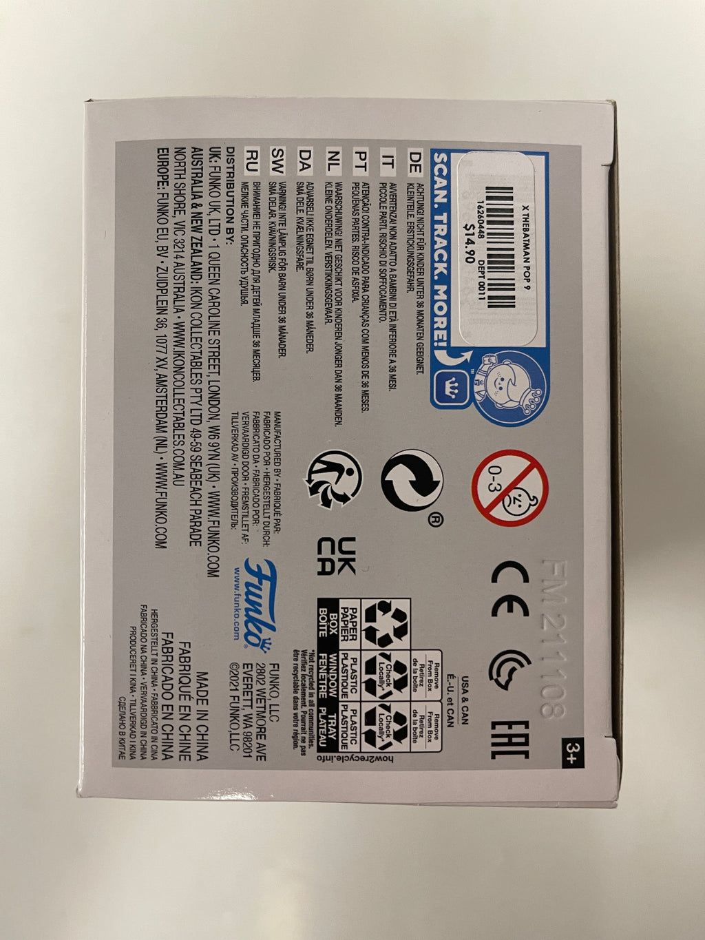 Funko Pop! DC Heroes Batman (Battle Damage) #1195 Hot Topic 2022 Exclusive