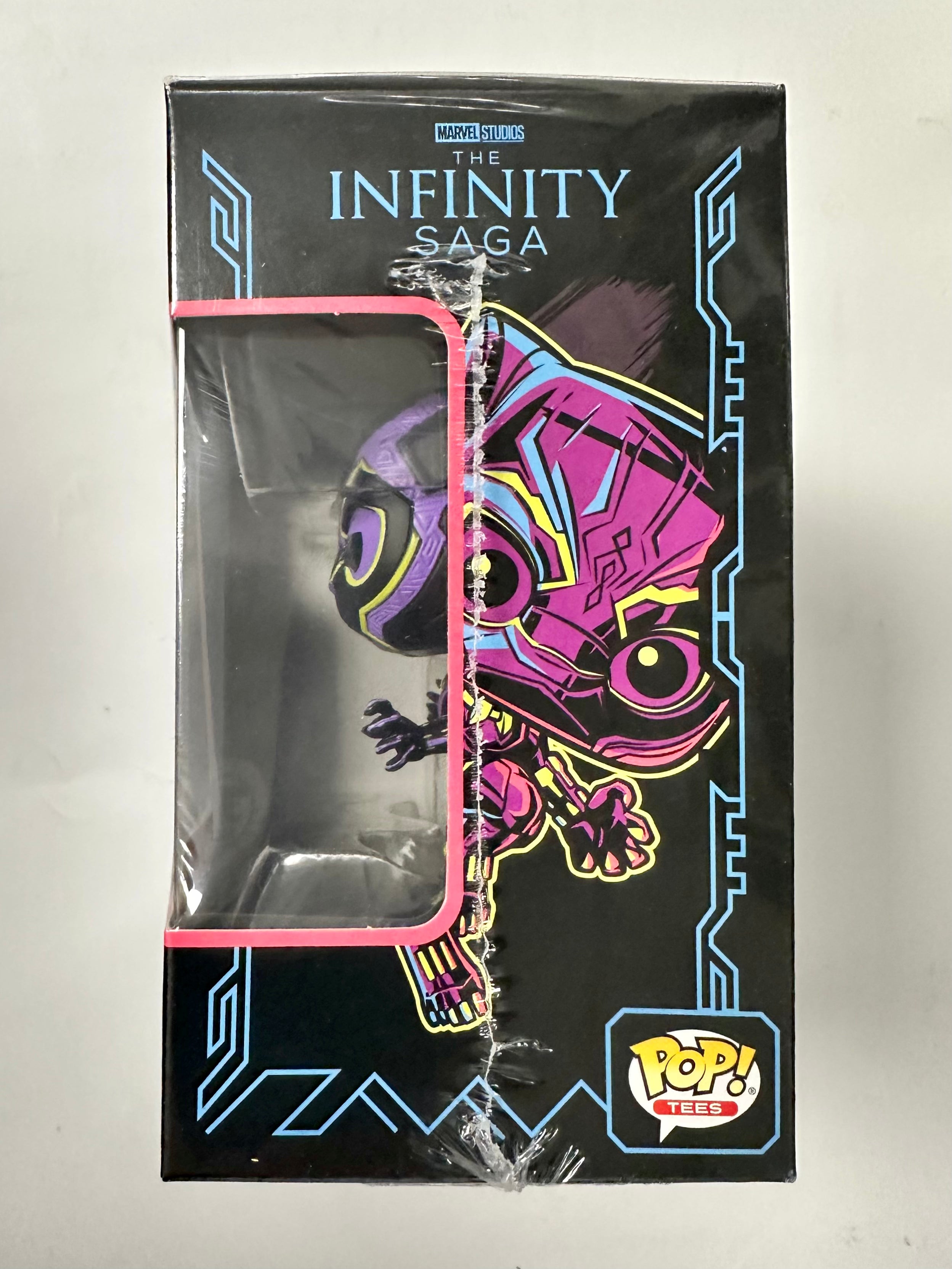 Funko Pop! & Medium Tee Marvel Black Light Black Panther #891 2022 Exclusive