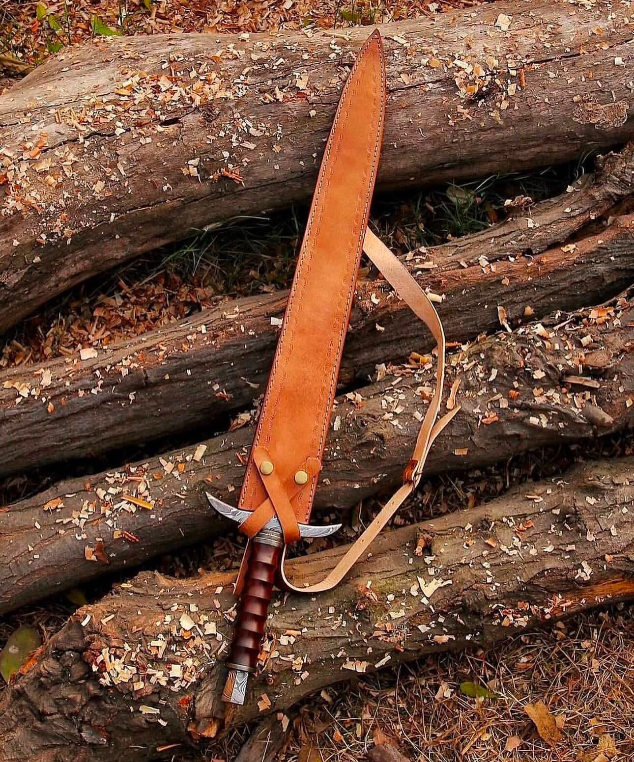 Kingslayer Arming Sword with Damascus Blade - PhishStones Products