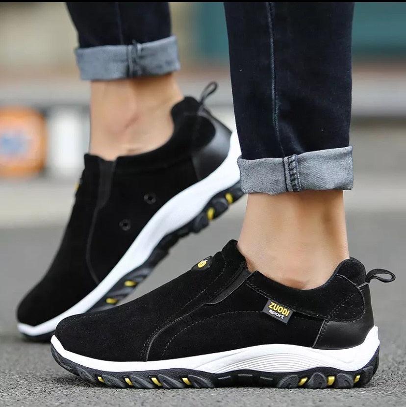 Mens Casual Shoes Breathable Outdoor Lightweight Walking Shoes Autumn Spring Men Loafers Slip On Shoes Climbing Shoes Sneakers Lightweight Breathable Walking Running Shoes