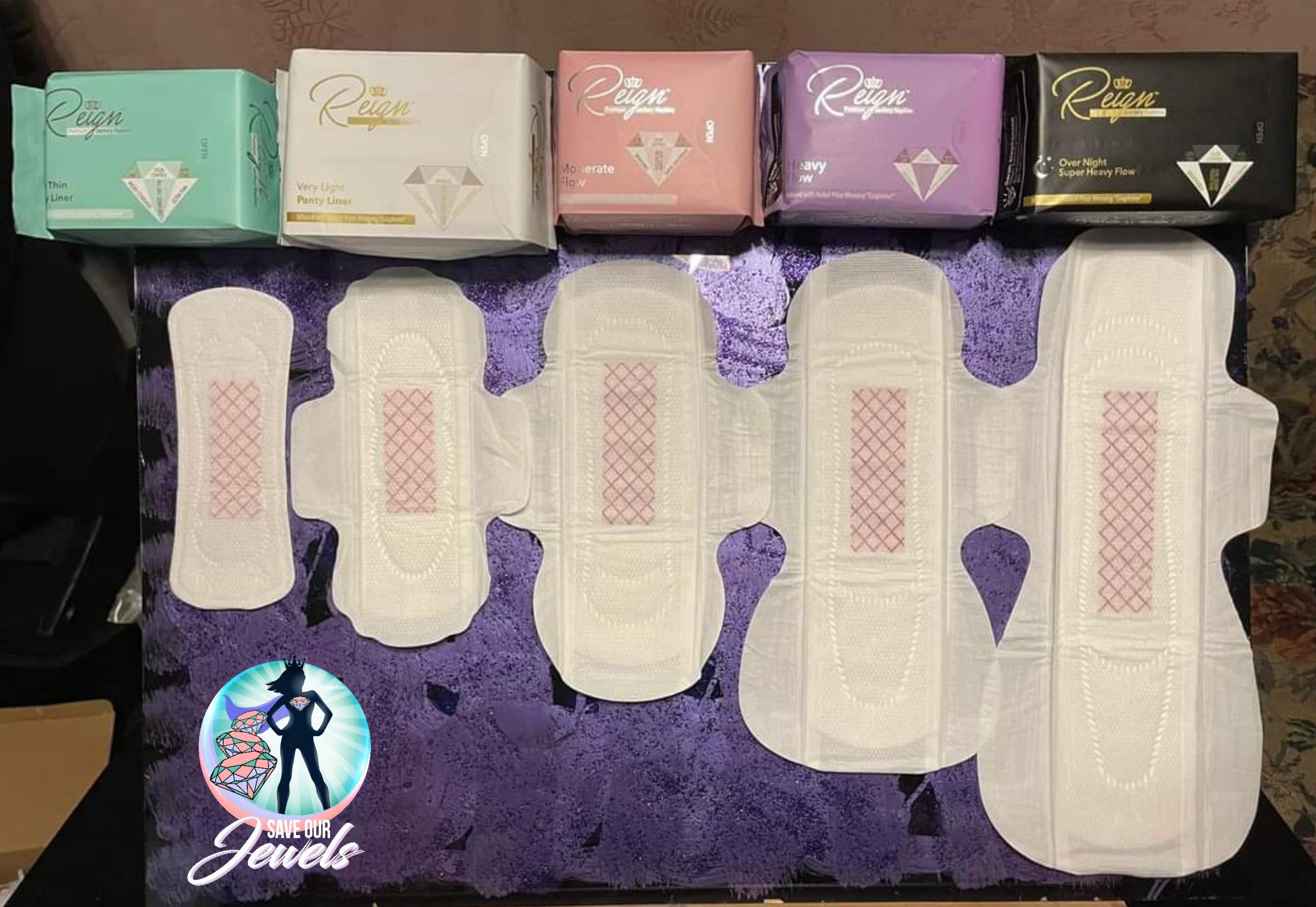 Very Light Reign Premium Panty Liners with Wings (20 Per Pack)
