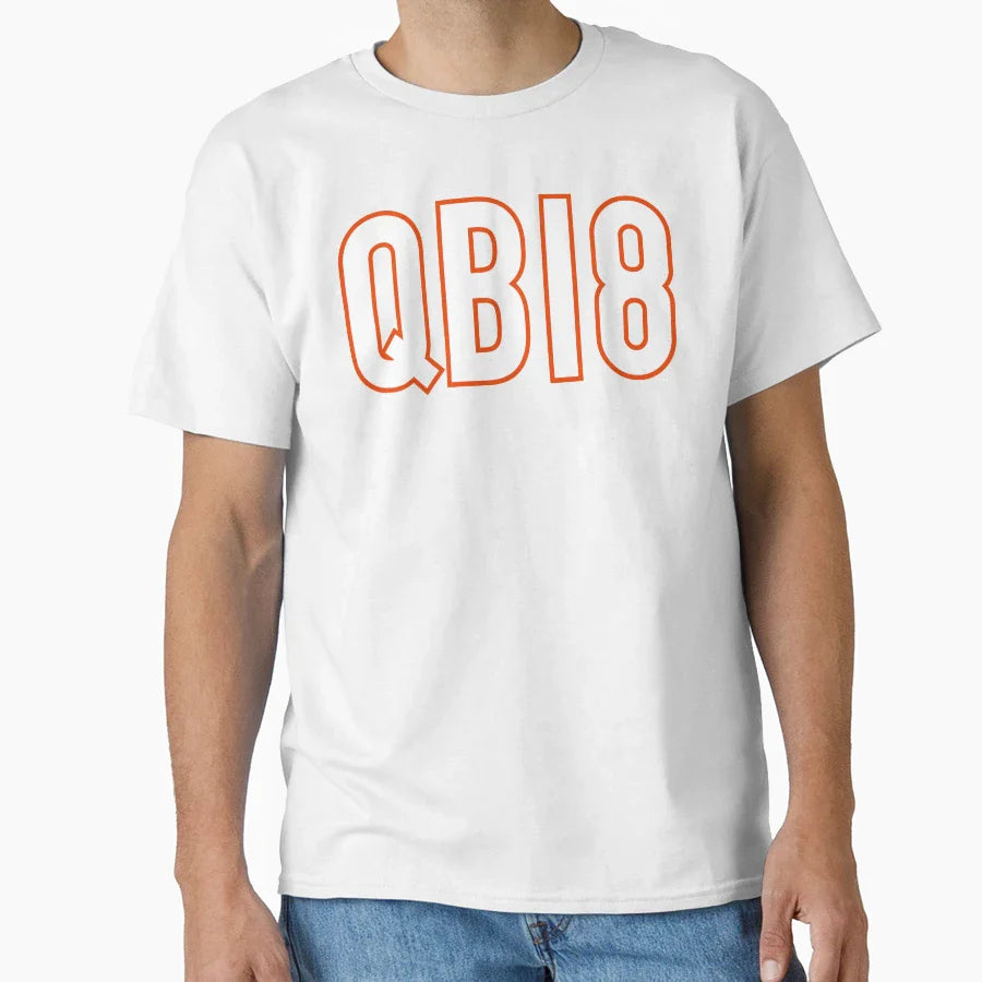Qb18 Chicago White T-Shirt - Graphic Print for Adults