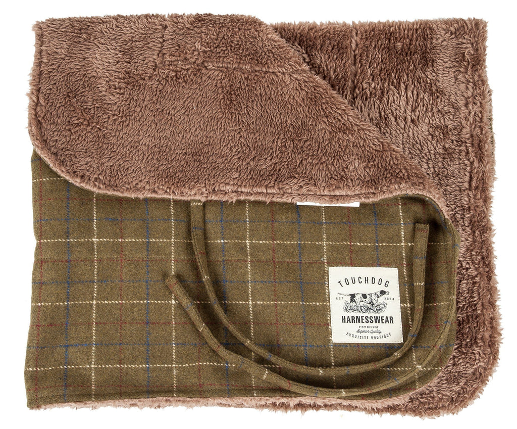 Touchdog ® 2-In-1 Windowpane Plaid Dog Jacket and Matching Reversible Dog Mat
