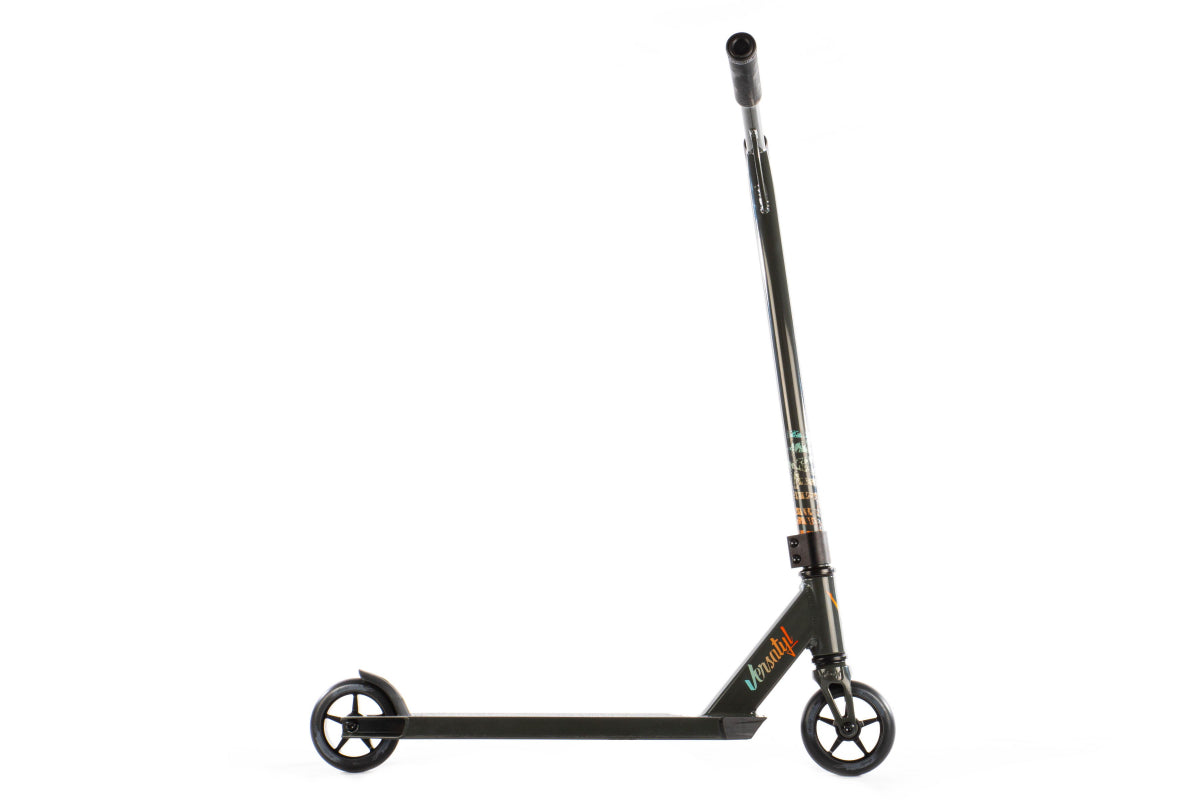 Versatyl Cosmopolitan V2 Complete Scooter - Black